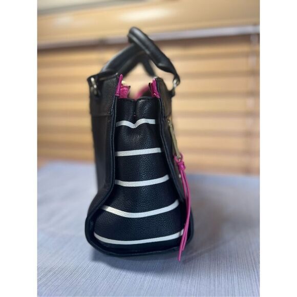 Betsey Johnson Purse - Picture 3 of 8